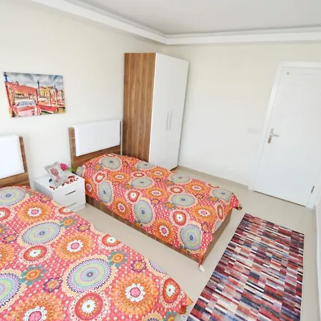 Ultra Lux Guitar Daire * Alanya